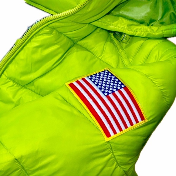 🧥🎿 GUESS Neon Green‎ Quilted Puffer Jacket | Sz M | Hooded Ski Snowboard USA - Picture 3 of 10